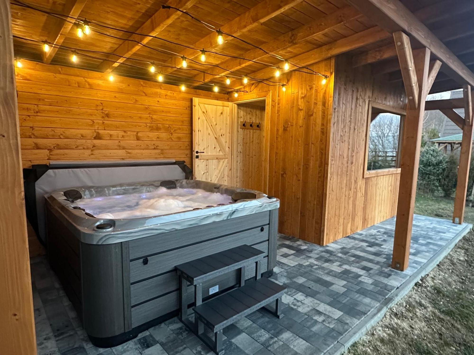 Domek Na Hrobaczej - Jacuzzi&Sauna Międzybrodzie Bialskie Eksteriør billede